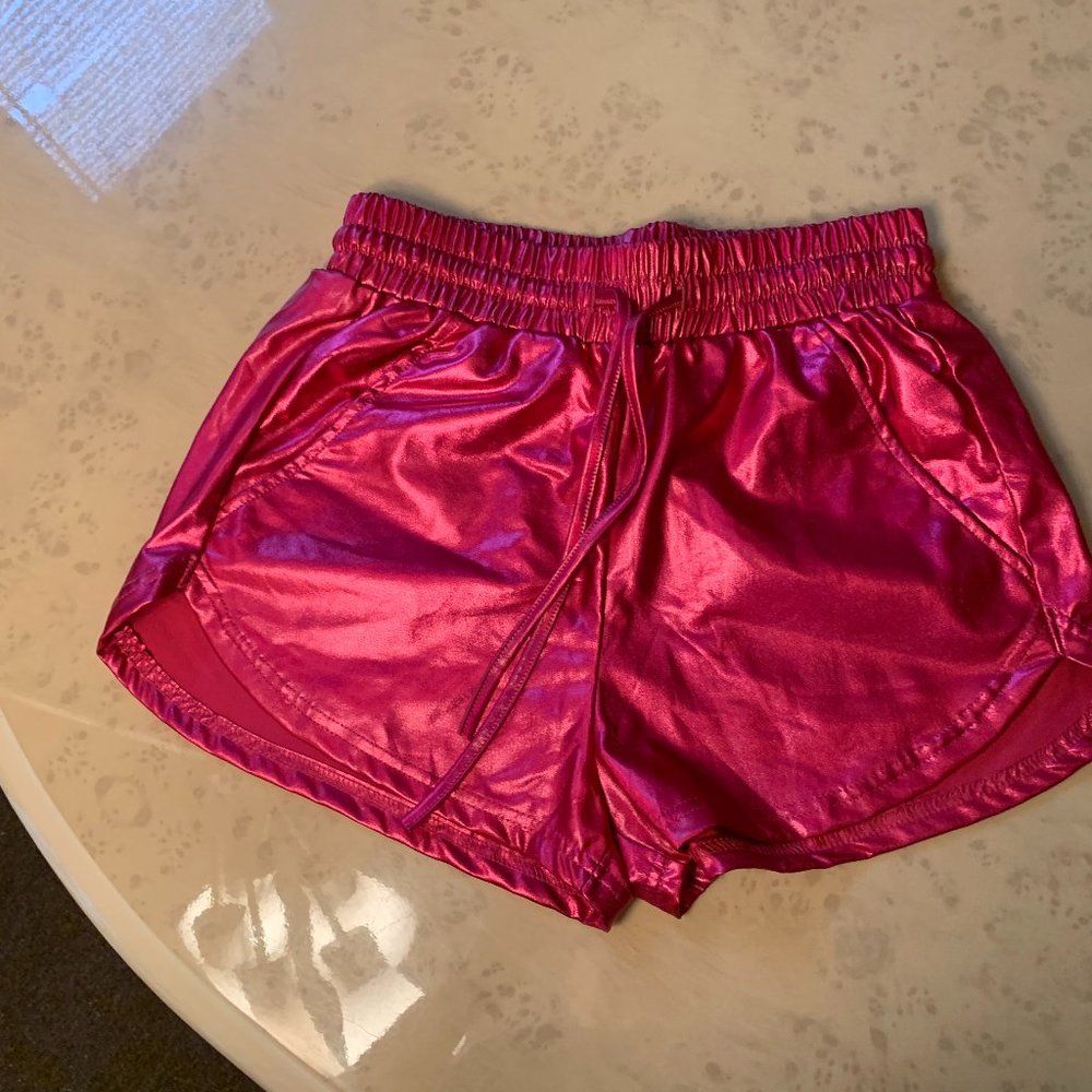 Perfashion Women's Size S Metallic Shiny Hot Pink Shorts